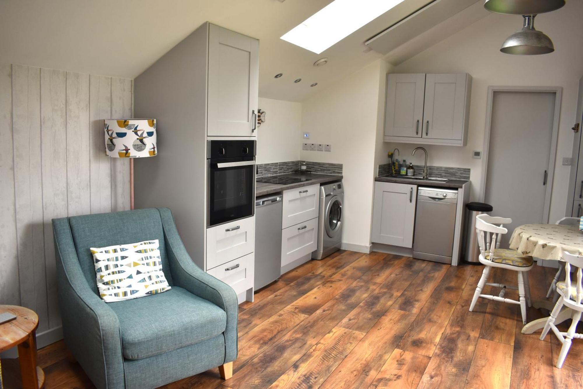 Holiday home Bream Barn - Sea View, Woodburner, Easy Walk To The Beach, Parking, Full Kitchen Falmouth