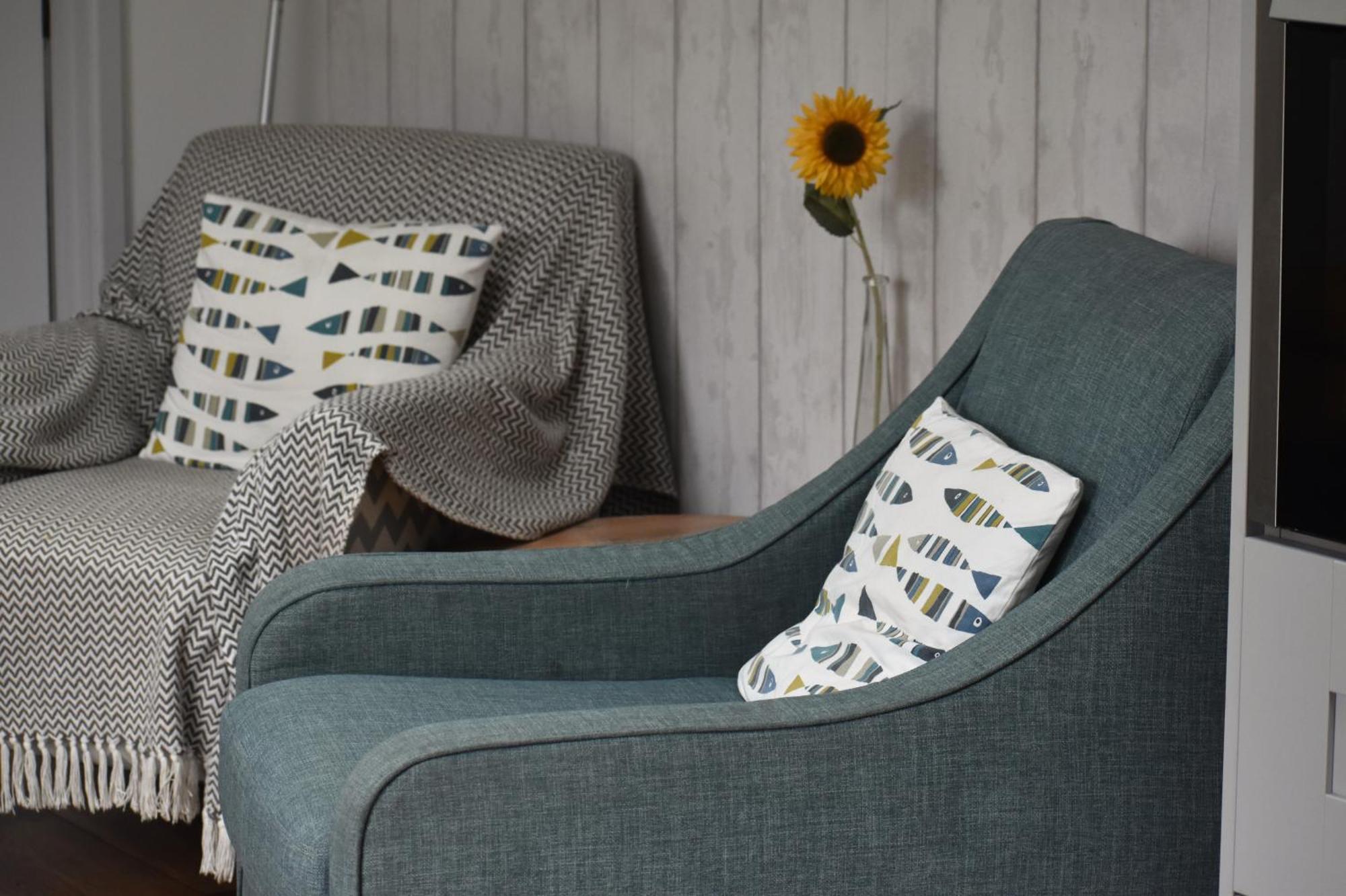 Bream Barn - Sea View, Woodburner, Easy Walk To The Beach, Parking, Full Kitchen Holiday home *